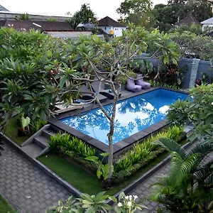 La House Aparthotel