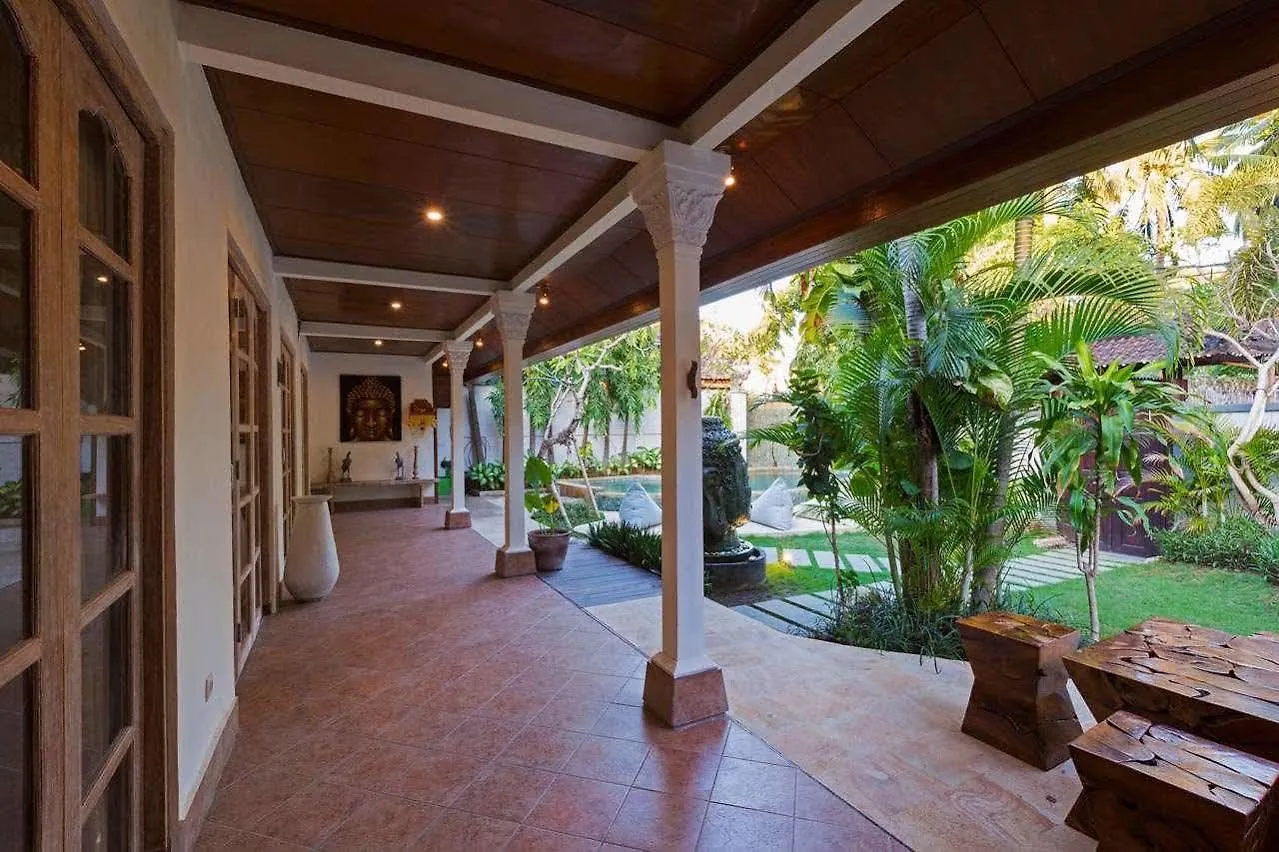 Bale Seminyak Bed and Breakfast